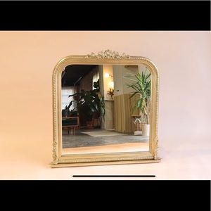 Meet your Posher, Tenzin